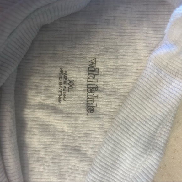 Wild Fable light grey Ribbed Tee - Picture 2 of 2